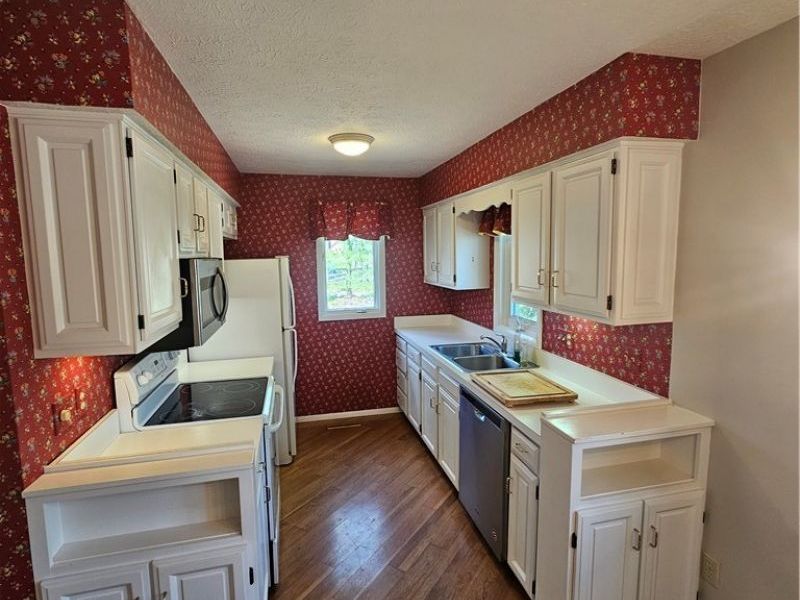 19338 Idlewood Trail, Strongsville, OH 44149 Photo 16