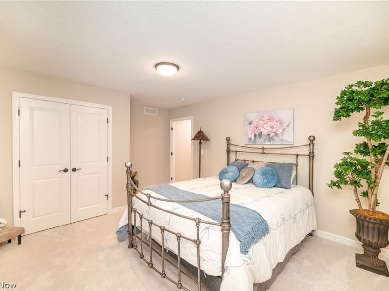 95 Muirfield Drive SE, Warren, OH 44484 Photo 27