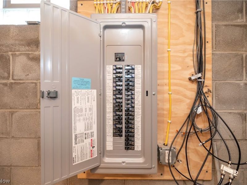 95 Muirfield Drive SE, Warren, OH 44484 Photo 41