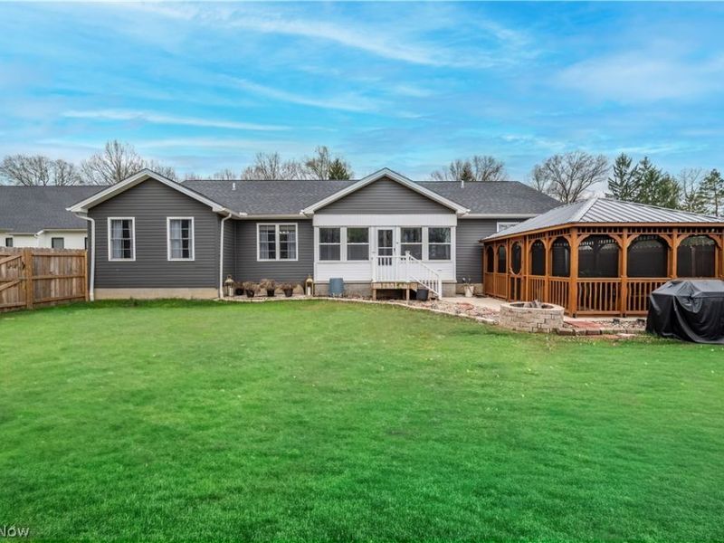 95 Muirfield Drive SE, Warren, OH 44484 Photo 48