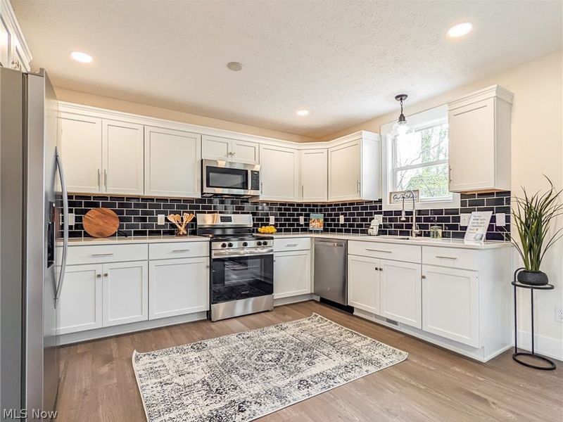 1154 Eaton Drive, Akron, OH 44312 Photo 7