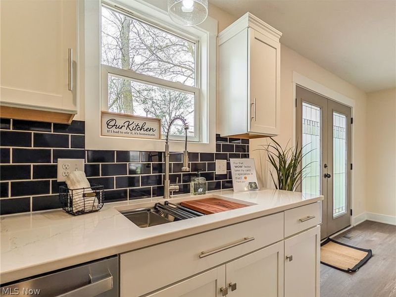 1154 Eaton Drive, Akron, OH 44312 Photo 9