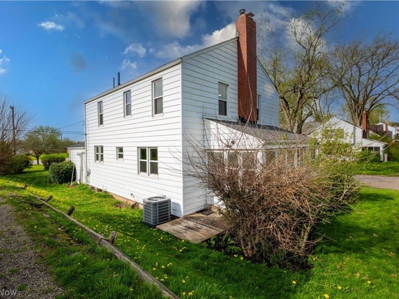 3122 Logan Avenue NW, Canton, OH 44709 Photo 4