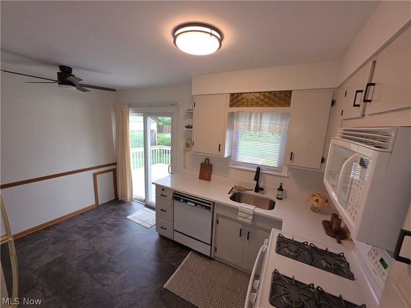 5093 Nan Linn Drive, Willoughby, OH 44094 Photo 17