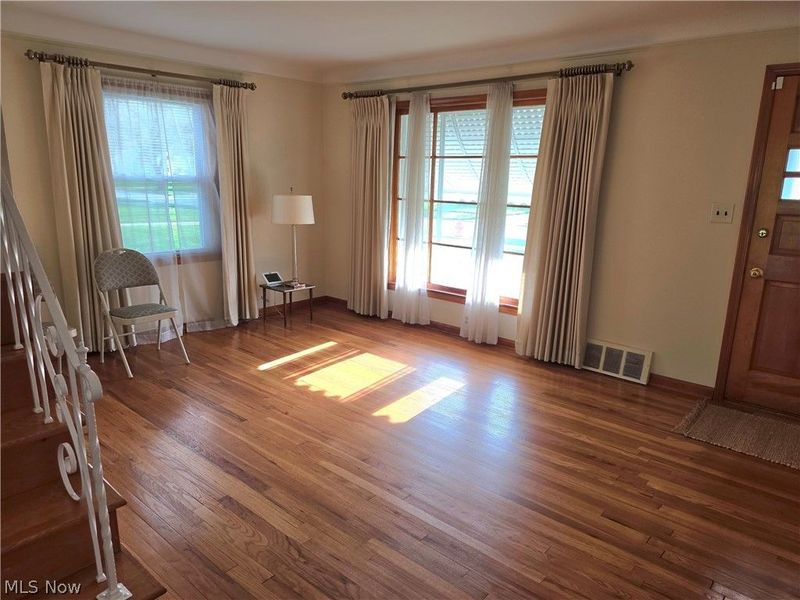 5093 Nan Linn Drive, Willoughby, OH 44094 Photo 3