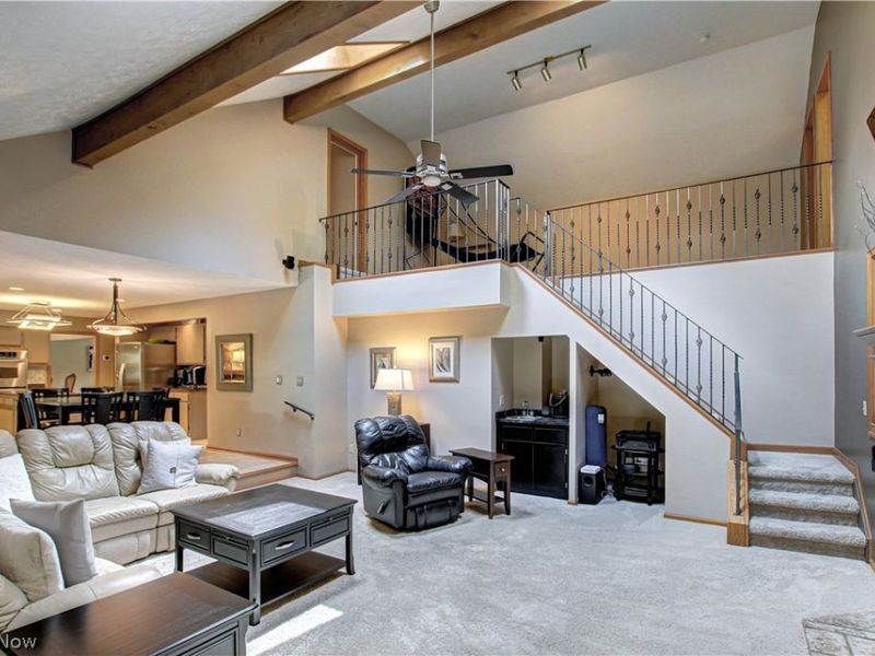 77 Carr Road, Hinckley, OH 44233 Photo 10