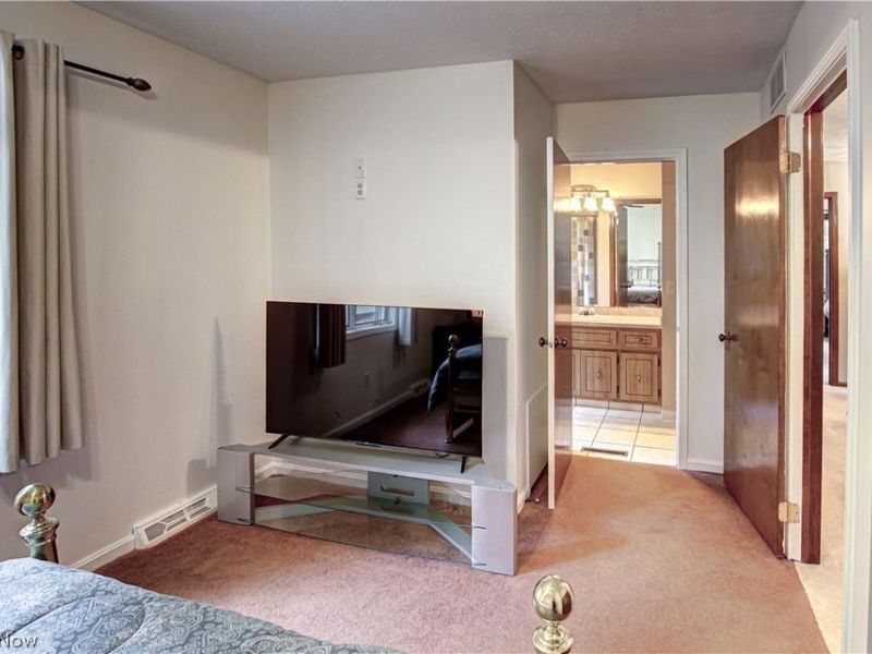 77 Carr Road, Hinckley, OH 44233 Photo 22