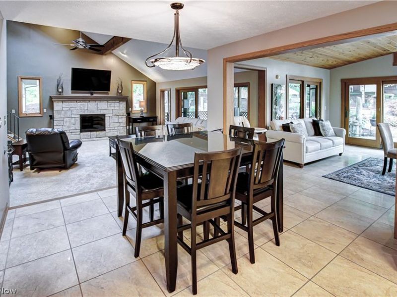 77 Carr Road, Hinckley, OH 44233 Photo 5