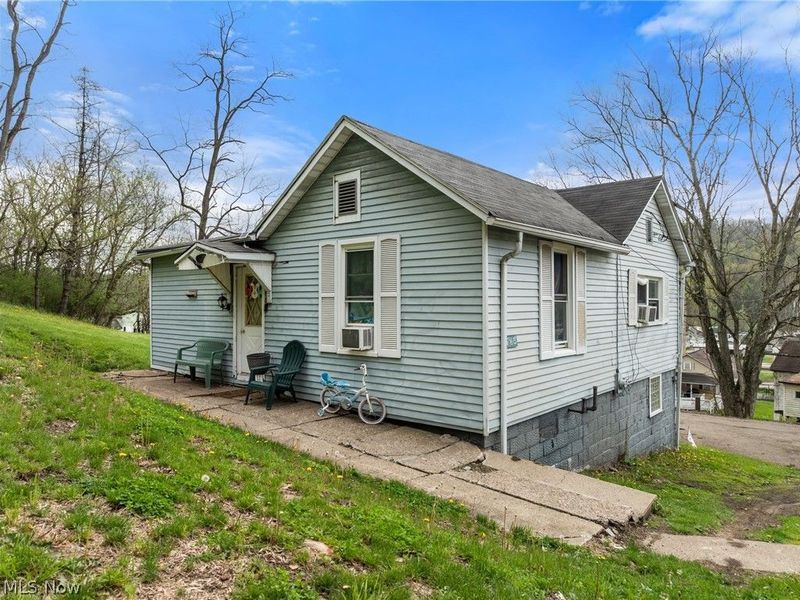 134 Coss Street , Dillonvale, OH 43917 Photo 2