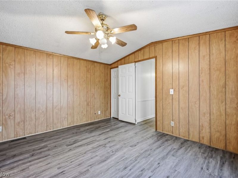 605 Sugar Pines Drive SW, Warren, OH 44481 Photo 12