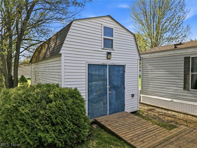 605 Sugar Pines Drive SW, Warren, OH 44481 Photo 28