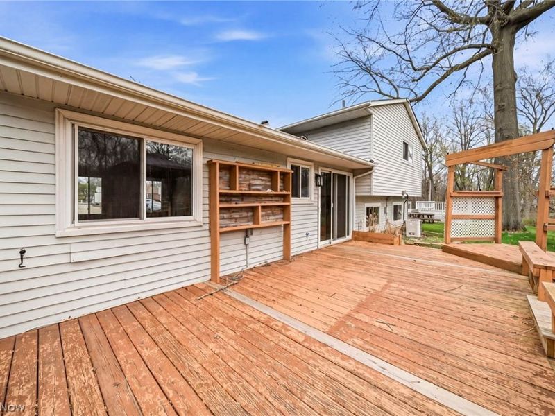 562 Vesely Court, Eastlake, OH 44095 Photo 10