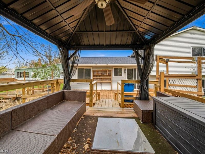 562 Vesely Court, Eastlake, OH 44095 Photo 12