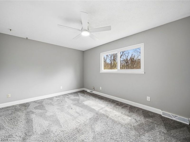 562 Vesely Court, Eastlake, OH 44095 Photo 19