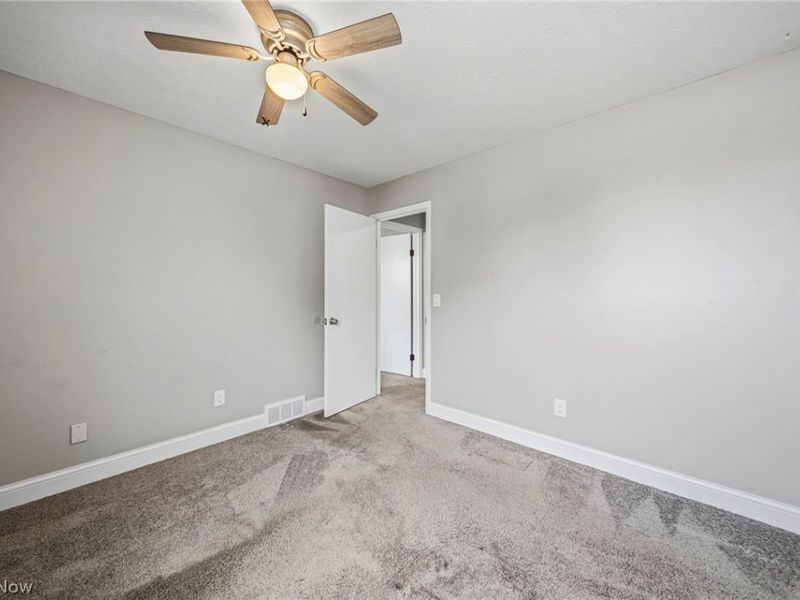 562 Vesely Court, Eastlake, OH 44095 Photo 26