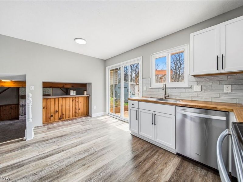 562 Vesely Court, Eastlake, OH 44095 Photo 7