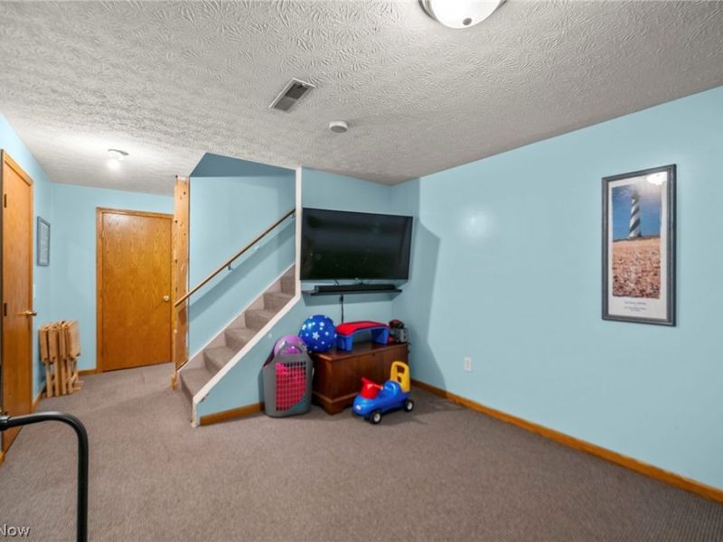 114 Shawnee Circle, Louisville, OH 44641 Photo 32