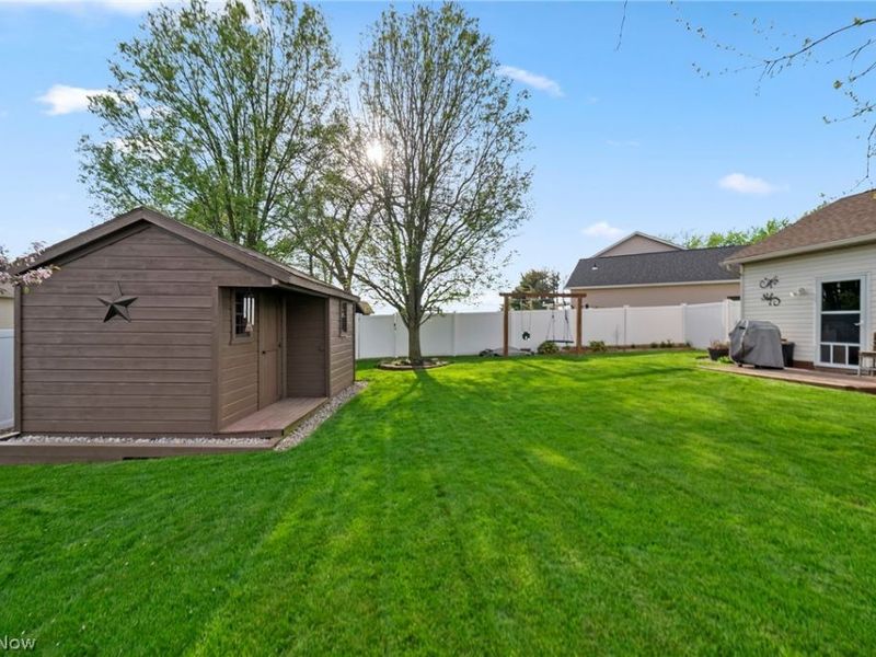 114 Shawnee Circle, Louisville, OH 44641 Photo 41