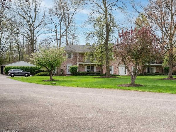 369 Quarry Lane SW, Unit a, Warren, OH 44483