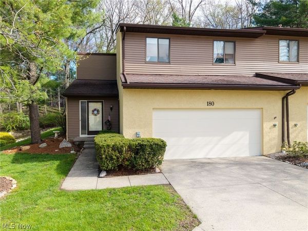 180 Lake Terrace Drive , Munroe Falls, OH 44262