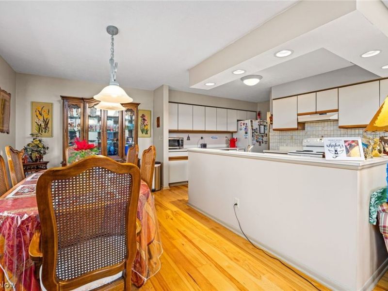 180 Lake Terrace Drive, Munroe Falls, OH 44262 Photo 15