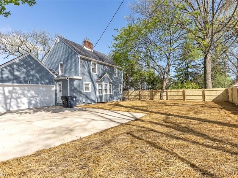 593 Mineola Avenue, Akron, OH 44320 Photo 2