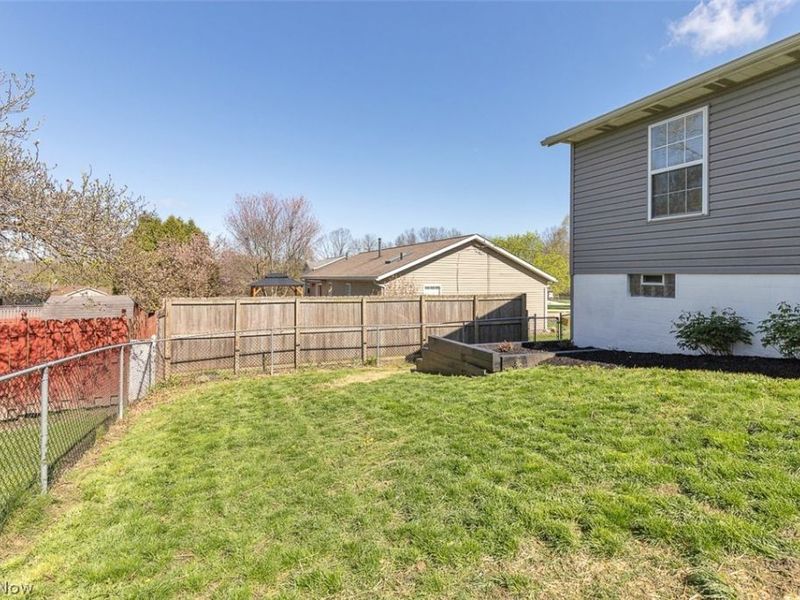 23 Shanafelt Avenue, Tallmadge, OH 44278 Photo 3