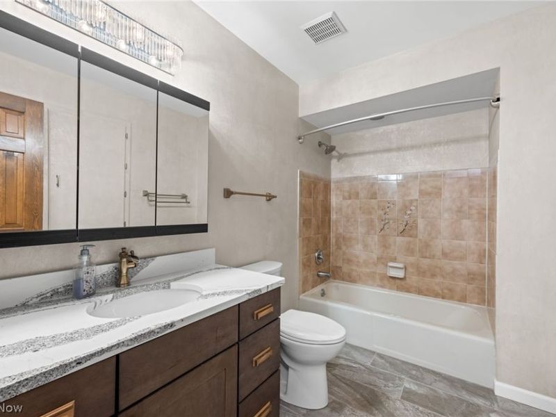 59 N Lakehurst Drive, Eastlake, OH 44095 Photo 26