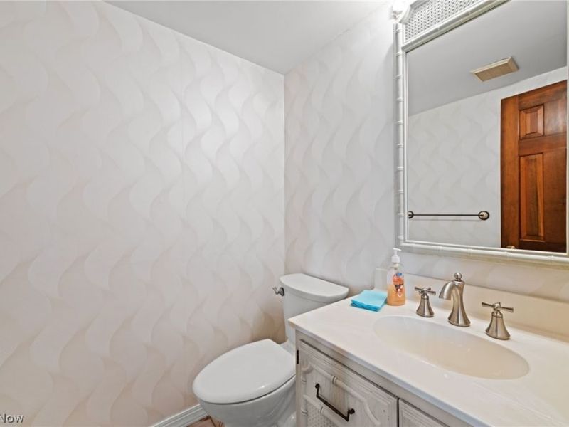 59 N Lakehurst Drive, Eastlake, OH 44095 Photo 31