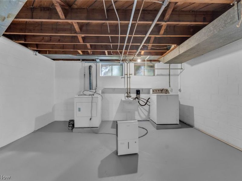 226 E 242nd Street, Euclid, OH 44123 Photo 31