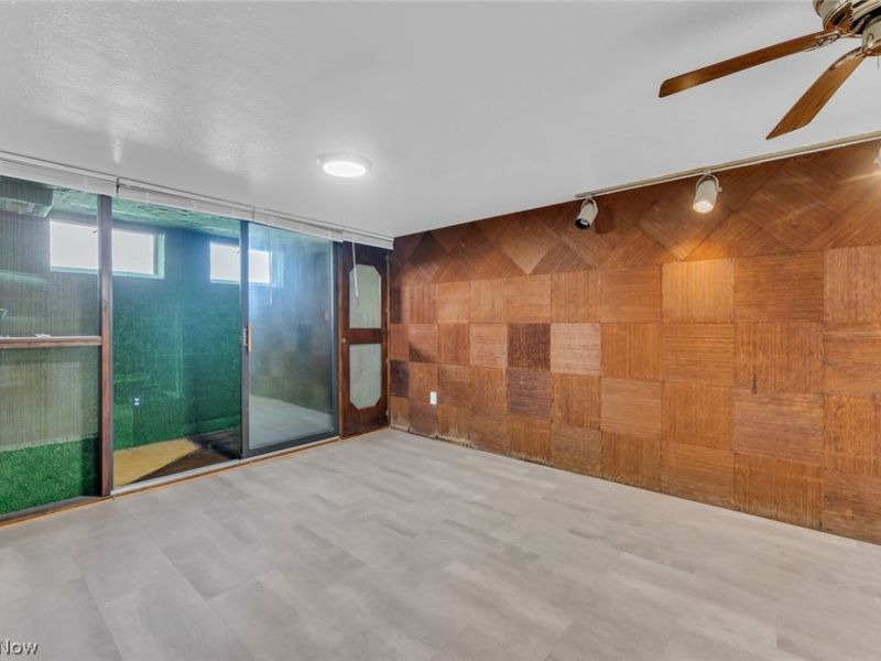 226 E 242nd Street, Euclid, OH 44123 Photo 33