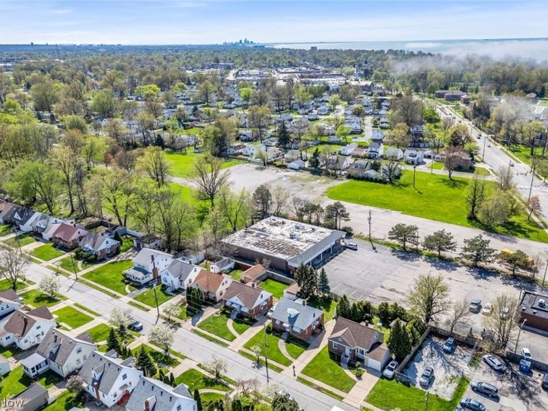 226 E 242nd Street, Euclid, OH 44123 Photo 42