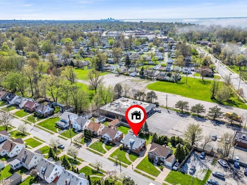 226 E 242nd Street, Euclid, OH 44123 Photo 8