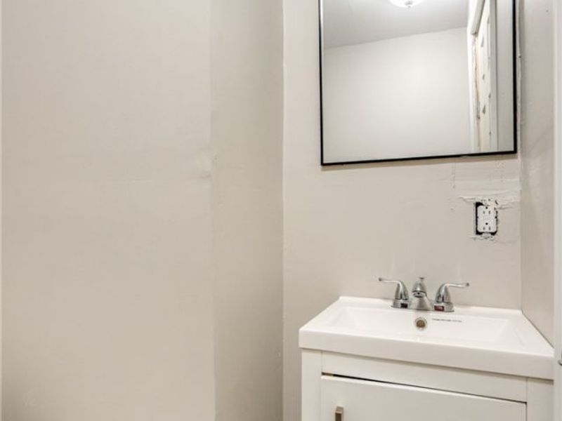 15413 Raymond Street , Maple Heights, OH 44137 Photo 32