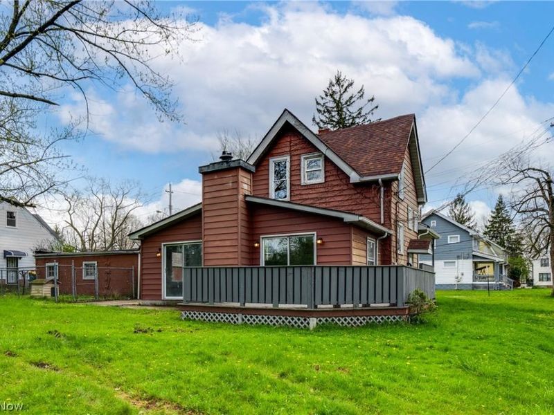 15413 Raymond Street , Maple Heights, OH 44137 Photo 4