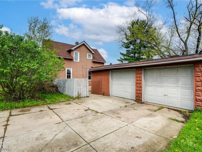 15413 Raymond Street , Maple Heights, OH 44137 Photo 40