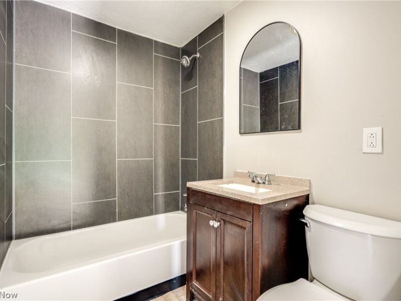 15413 Raymond Street, Maple Heights, OH 44137 Photo 9
