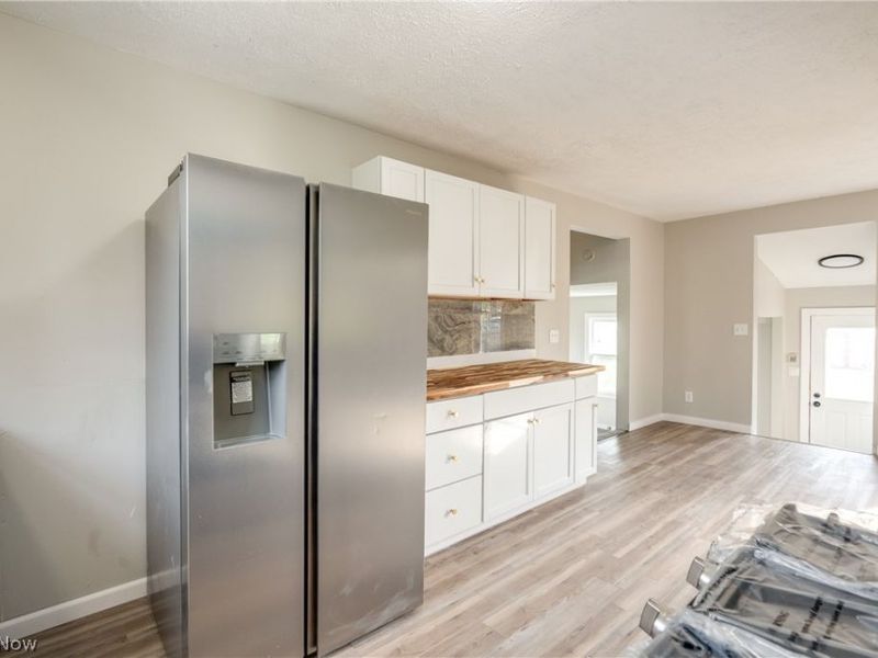 15413 Raymond Street , Maple Heights, OH 44137 Photo 9