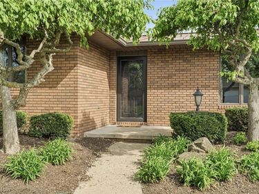 441 Stratton Avenue SW, New Philadelphia, OH 44663