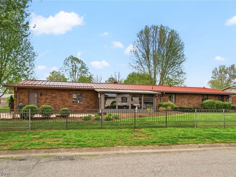 441 Stratton Avenue SW, New Philadelphia, OH 44663 Photo 4