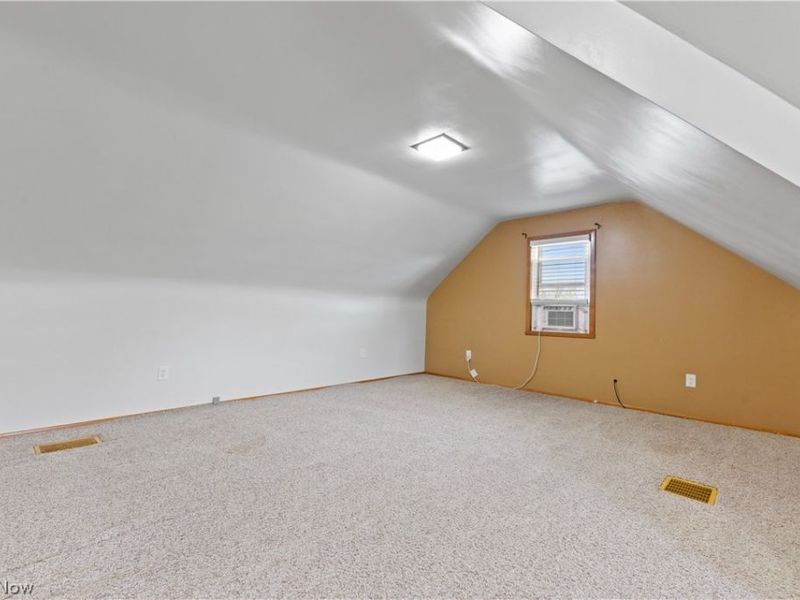 4718 Southwood Drive , Brooklyn, OH 44144 Photo 11