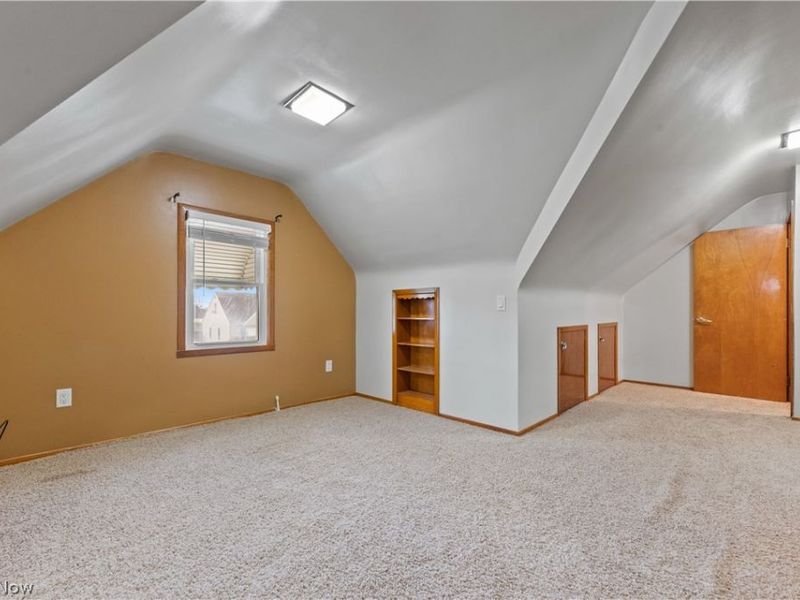 4718 Southwood Drive , Brooklyn, OH 44144 Photo 13