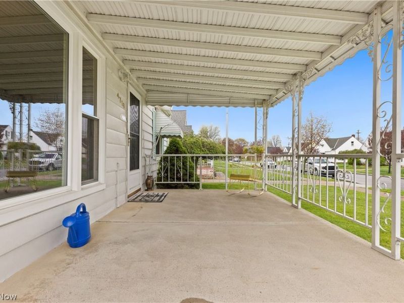 4718 Southwood Drive , Brooklyn, OH 44144 Photo 3