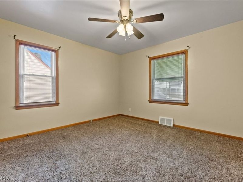 4718 Southwood Drive , Brooklyn, OH 44144 Photo 8