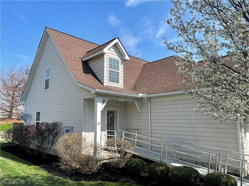 10945 Rocky Ledge Lane , Painesville, OH 44077 Photo 3