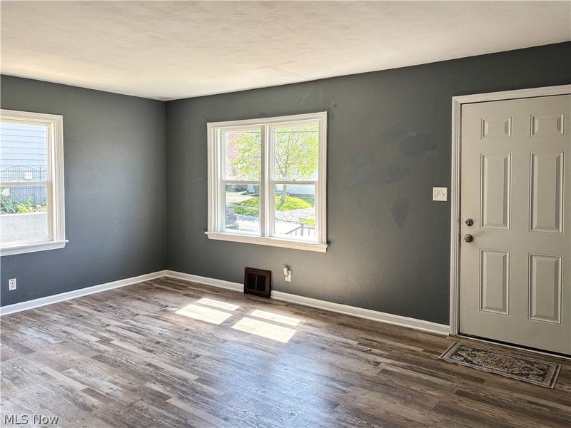 2455 Albrecht Avenue, Akron, OH 44312 Photo 3