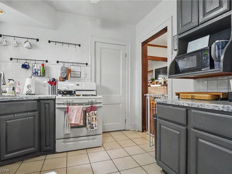 72 E Ido Avenue, Akron, OH 44301 Photo 13