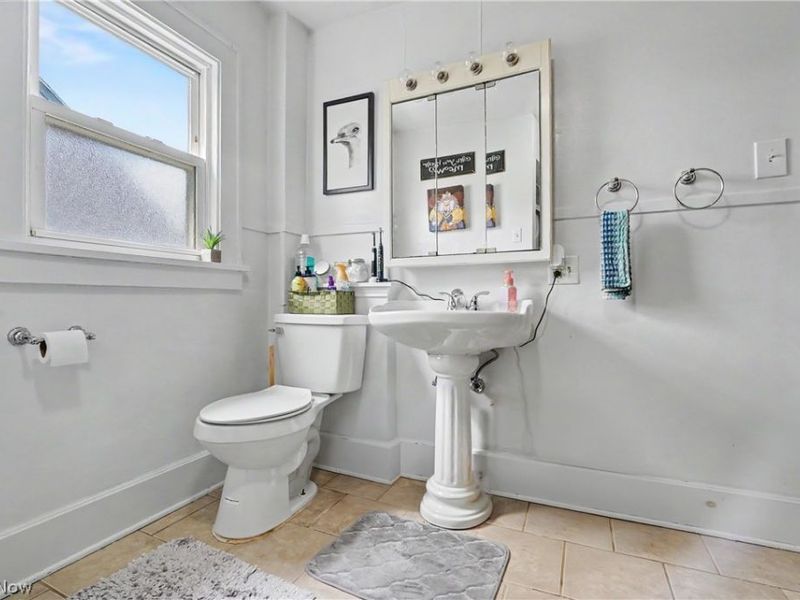 72 E Ido Avenue, Akron, OH 44301 Photo 24