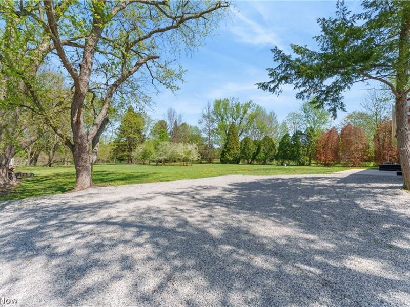 13001 Beeson Street NE, Alliance, OH 44601 Photo 4