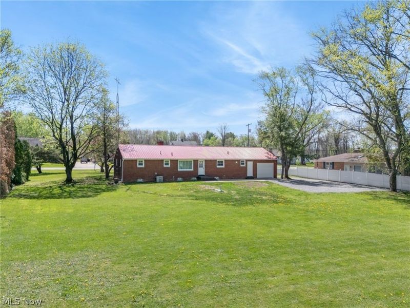 13001 Beeson Street NE, Alliance, OH 44601 Photo 6